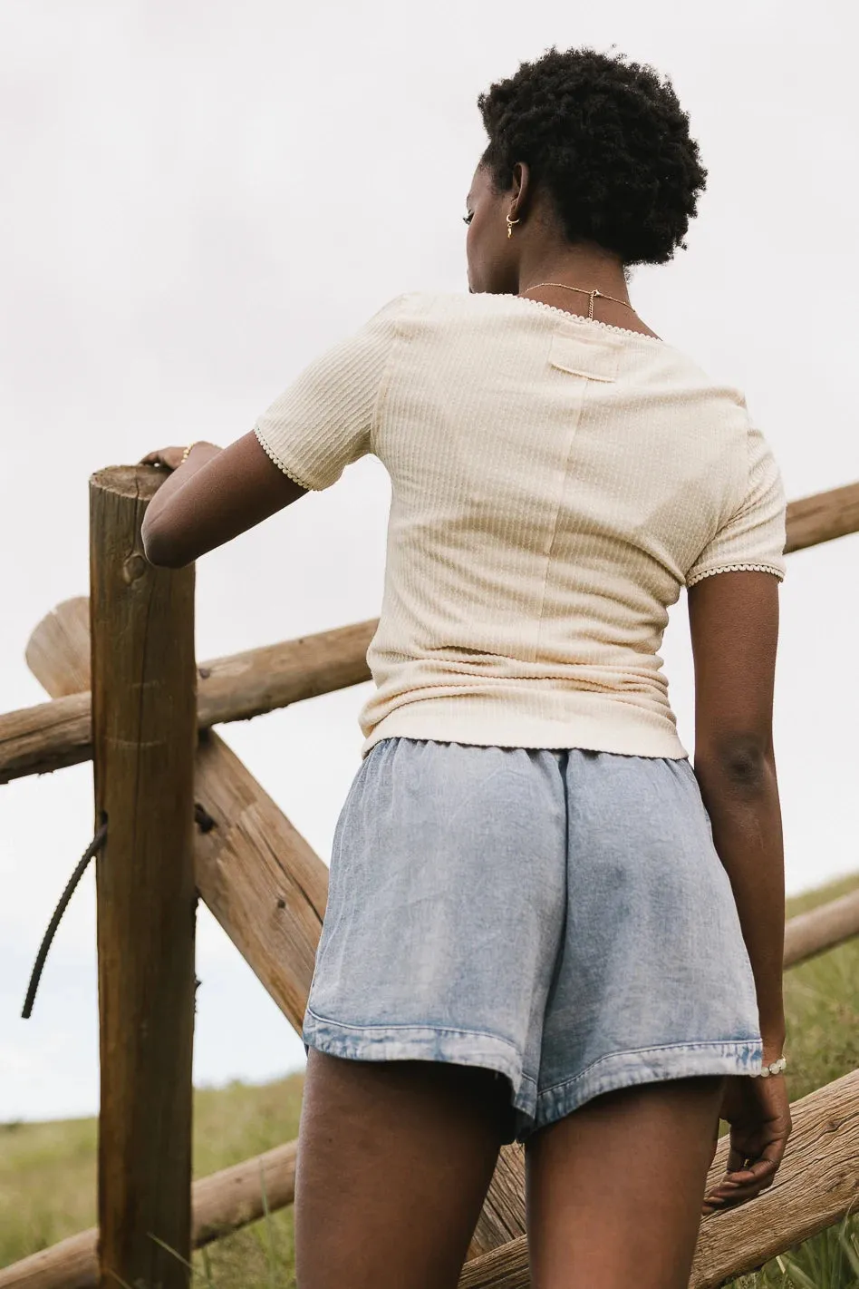 Aybree Ribbed Tee in Cream