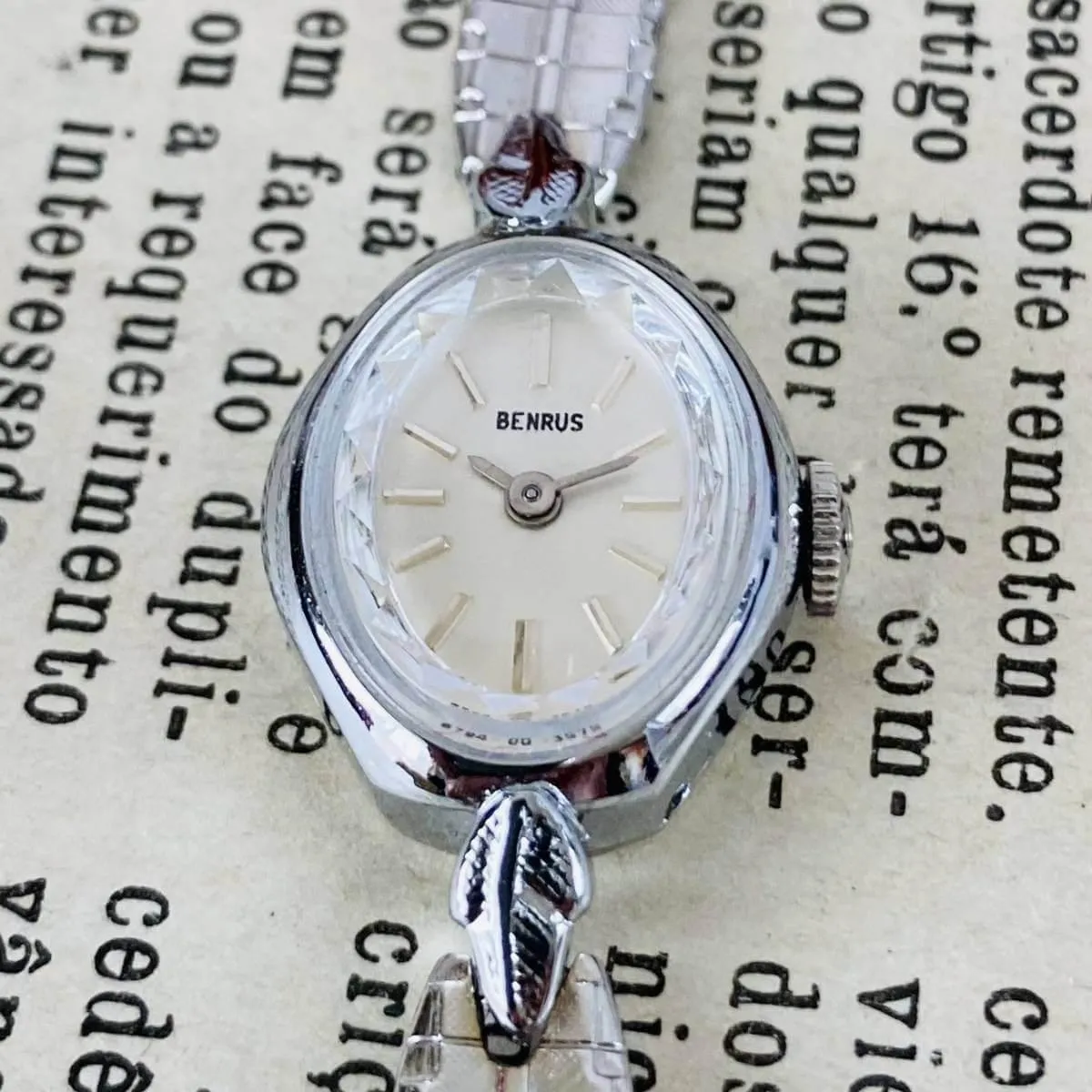 Benrus Wristwatch Manual Wind Ladies Vintage Bracelet