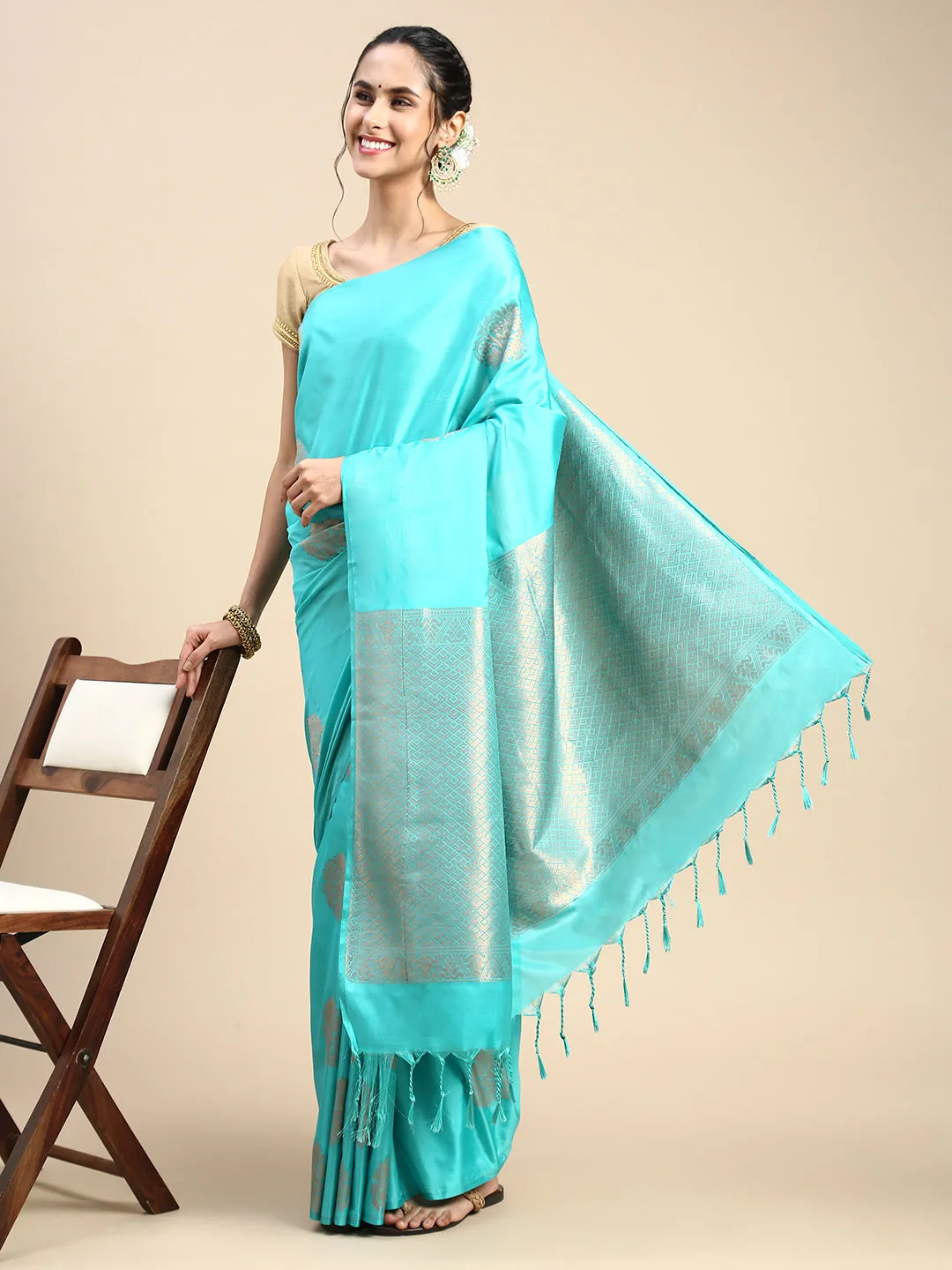 Elegant Semi Soft Silk Blue Colour Saree SS40