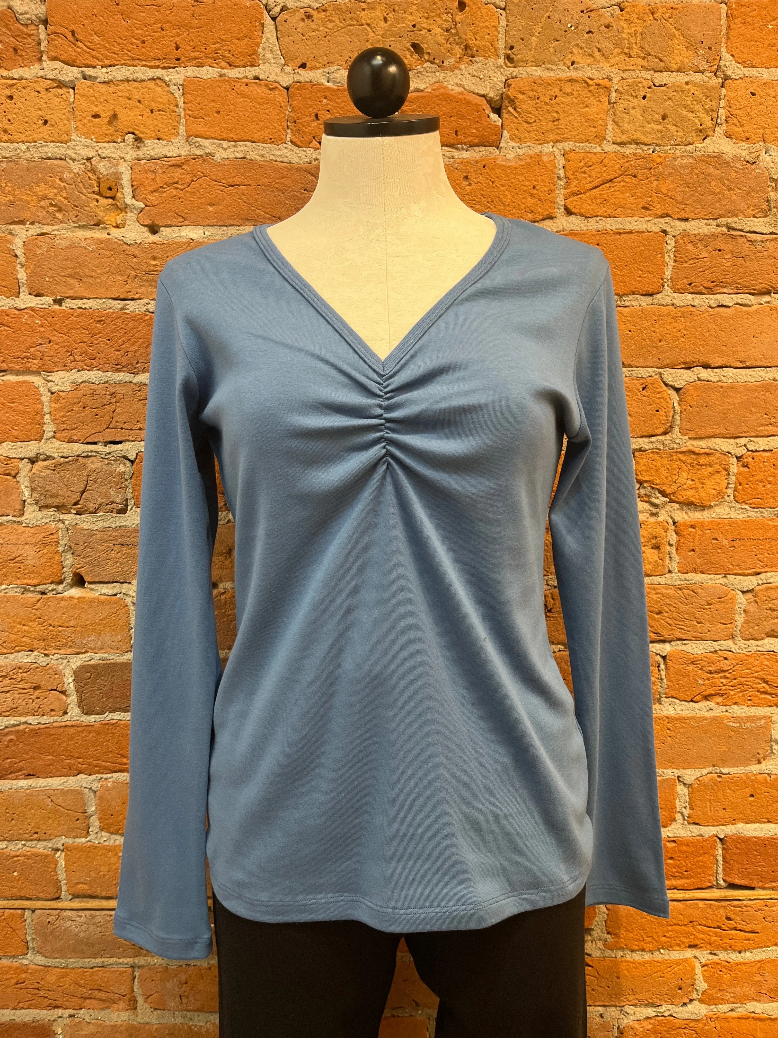 Necessitees t-shirt, shirred v-neck long-sleeve