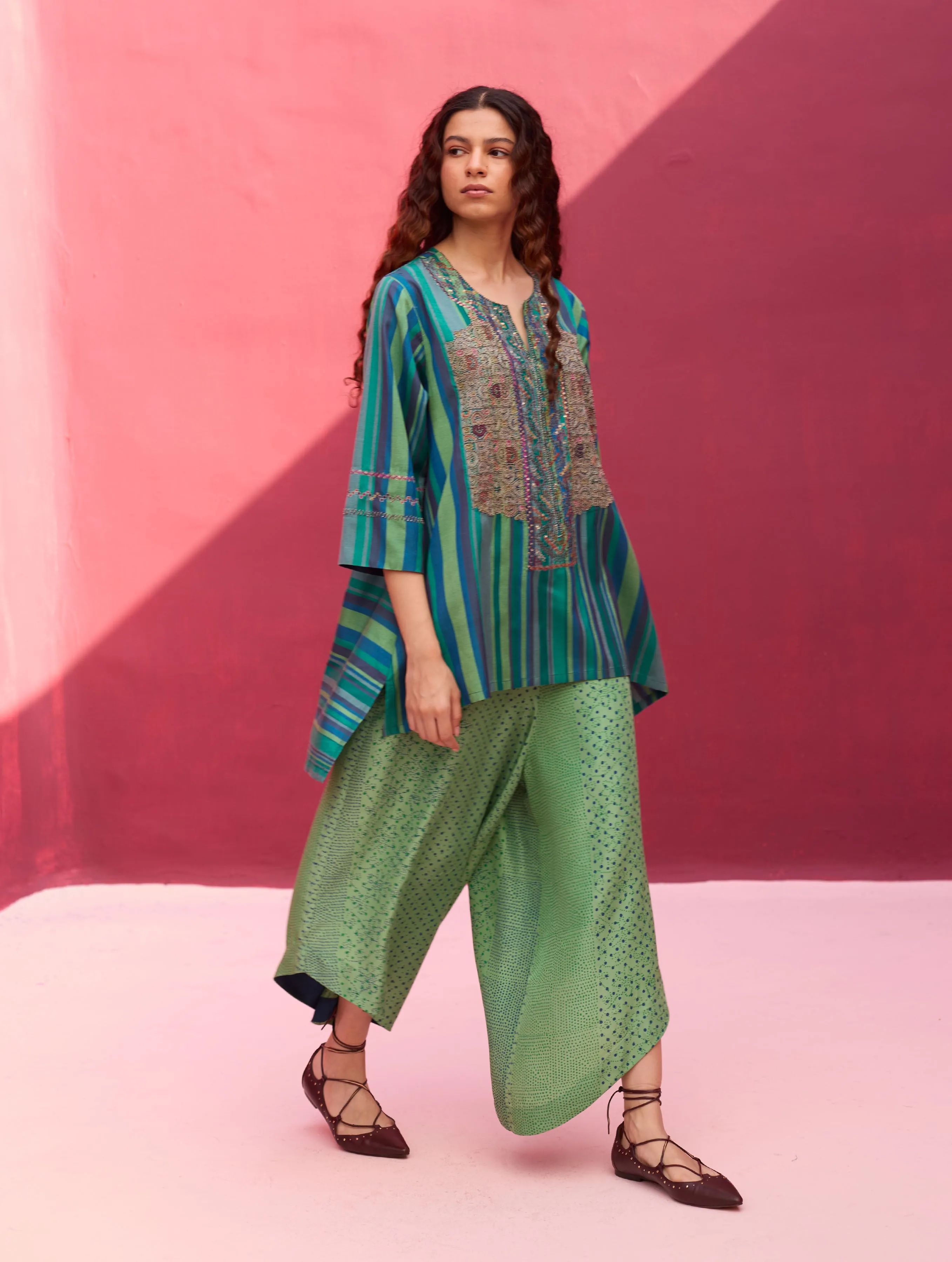 Olena Hand-Embroidered Silk Kurta Set - Peacock