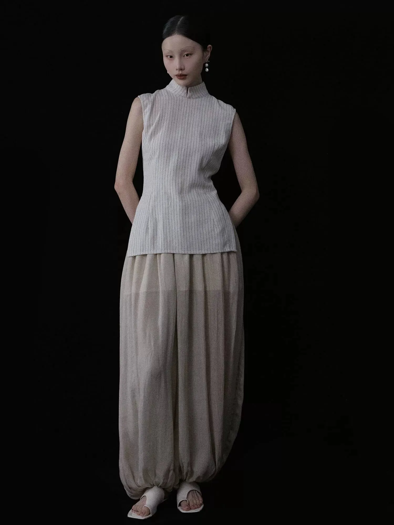 Qi Qiu 气球 New Chinese Style Vertical Pleat Lantern Trousers