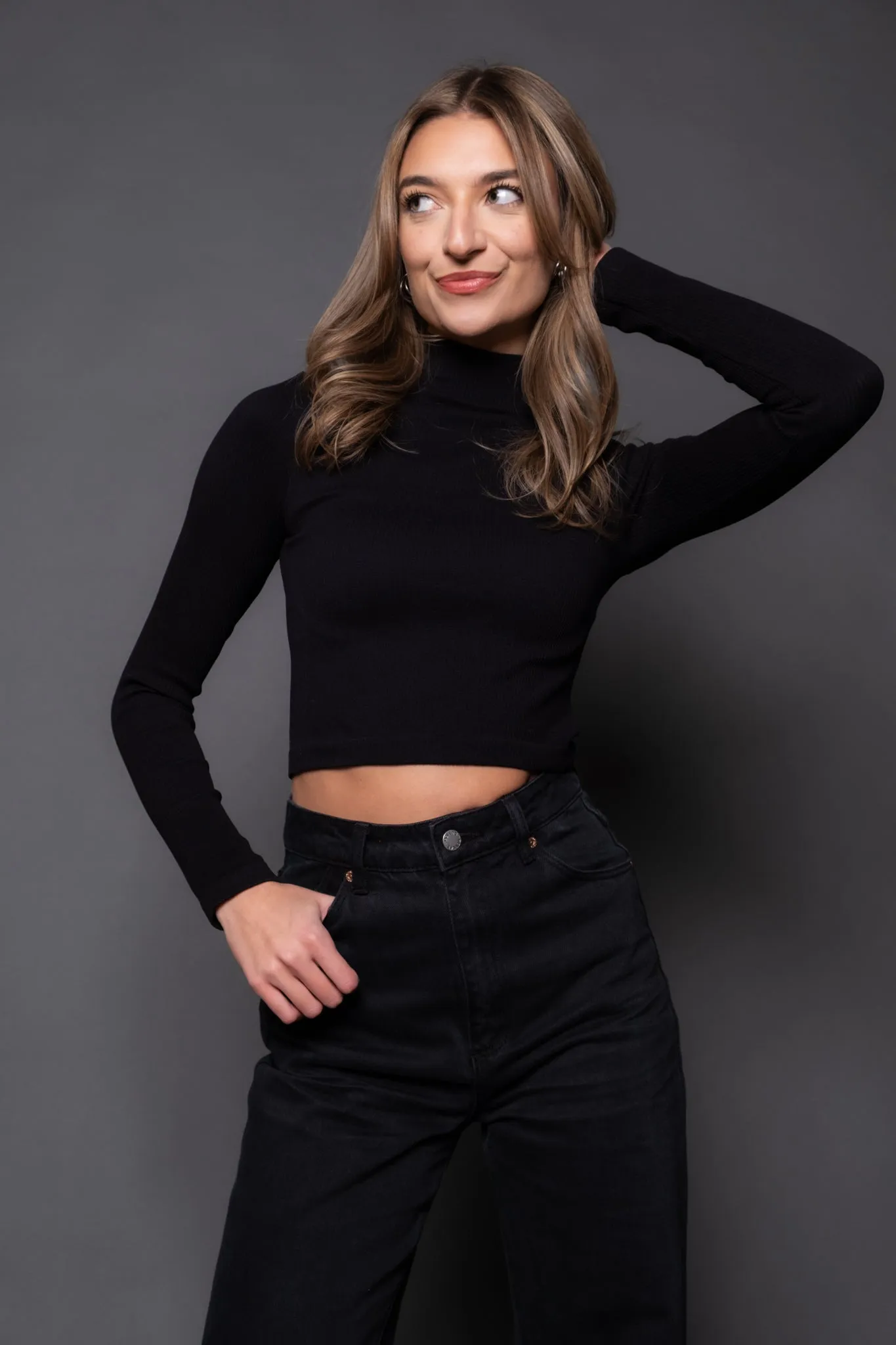 Ribbed Mock Neck Crop