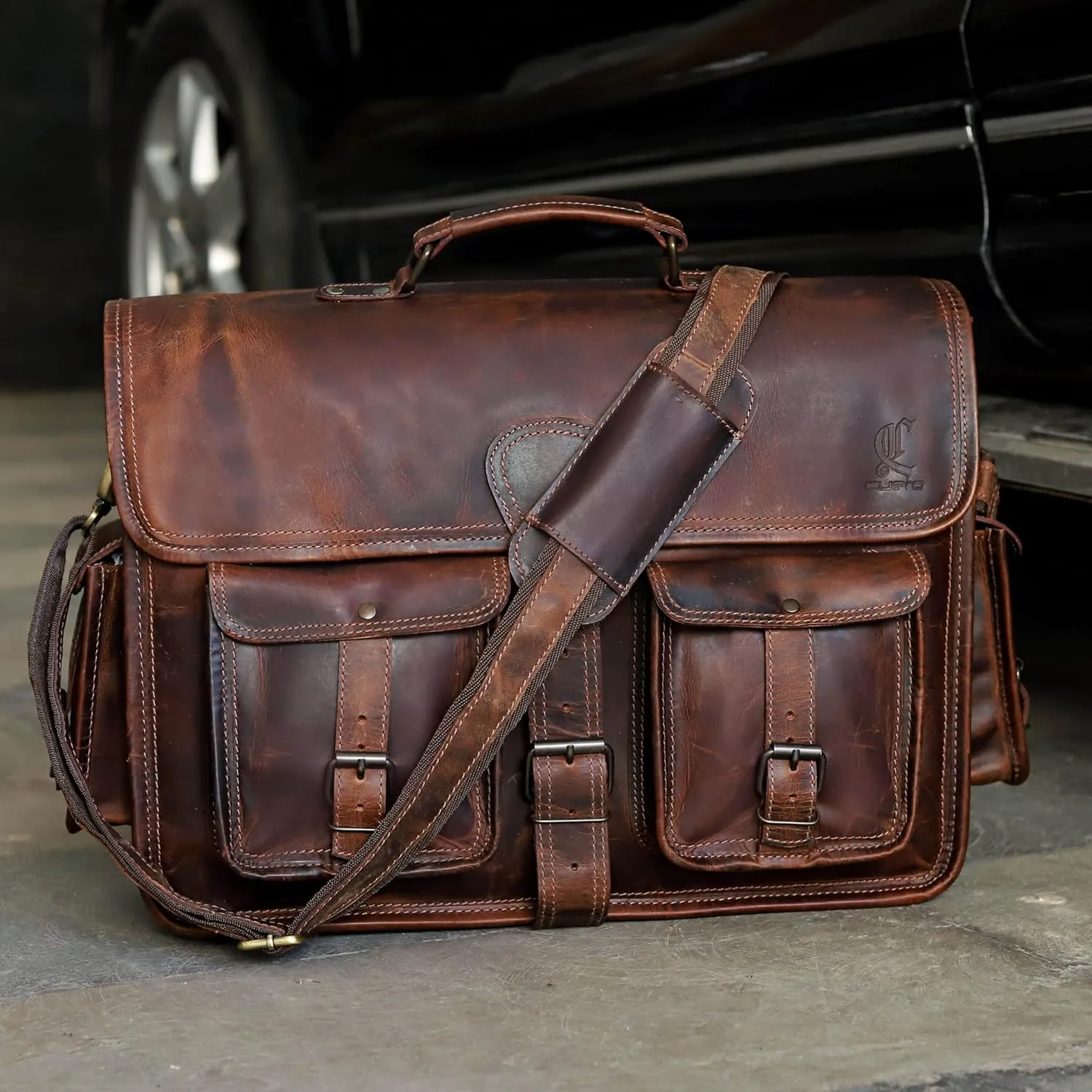 Vintage Brown Leather Laptop Messenger Bag: The Classic Briefcase Satchel for Men and Women